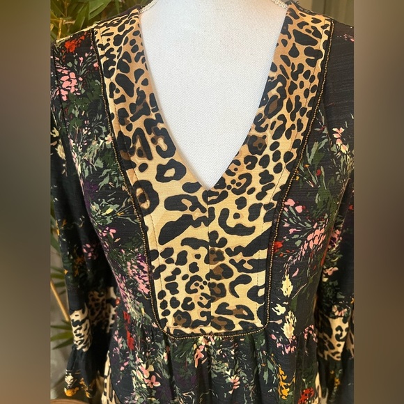 Cupio ladies, long sleeve baby doll style V-neck blouse, NWOT size medium - Picture 12 of 14